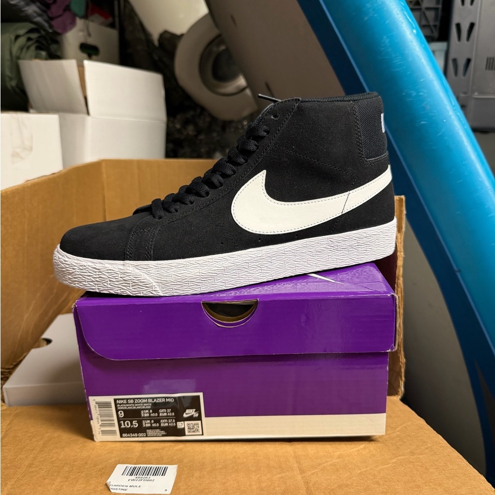 Nike SB Blazer Black/White Brand New Men’s Size 9